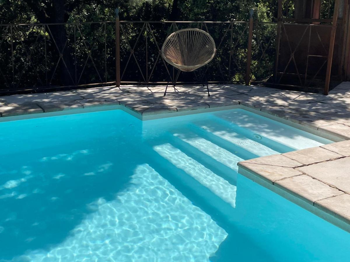 Jolie Annexe Du Mas Dans Le Coeur De La Garrigue Nimoise Villa Nimes Exterior photo